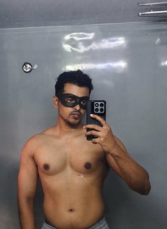 Mani - Male escort in Chennai Photo 3 of 3