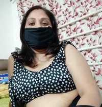 Kavya - escort in Noida