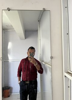 Ajboss - Male escort in Mumbai Photo 2 of 3