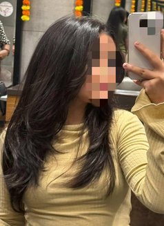 Ishita Rao – Modern Lifestyle Partner - ఎస్కార్ట్ in Chennai Photo 1 of 1