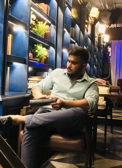 Mr Grey - Male సహచరుడు in Chandigarh Photo 3 of 3