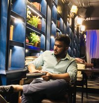 Mr Grey - Male companion in Chandigarh