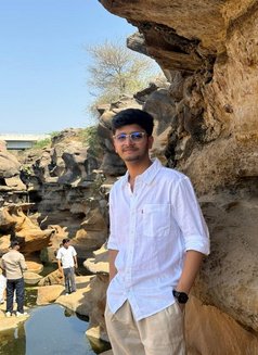 Krish - Male adult performer in Ahmedabad Photo 1 of 4