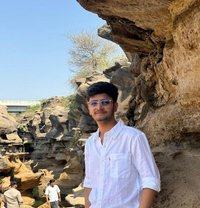 Krish - Male वयस्क कलाकार in Ahmedabad