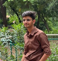 Krish - Male वयस्क कलाकार in Ahmedabad