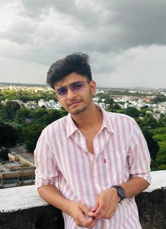 Krish - Male adult performer in Ahmedabad Photo 3 of 4