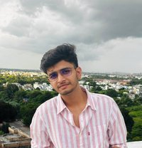 Krish - Male वयस्क कलाकार in Ahmedabad