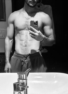 Siddharth - Male এস্কর্ট in Pune Photo 4 of 6