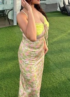 Hot Sakshi - escort in Mumbai Photo 5 of 7