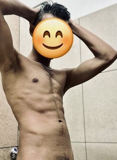 BUNNY - Male এস্কর্ট in Bangalore Photo 2 of 2