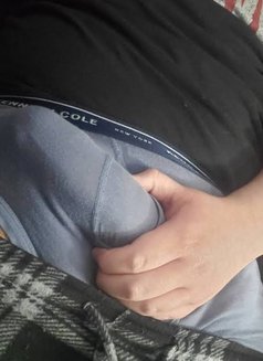 Leo - Male escort in Bangalore Photo 1 of 5