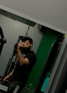 Aayan 9inch Male Escort - Male एस्कॉर्ट in New Delhi Photo 16 of 18