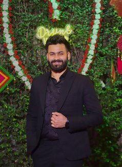 Aayan 9inch Male Escort - Male escort in New Delhi Photo 13 of 13