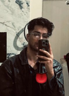 Maxx - Male escort in Bangalore Photo 4 of 6