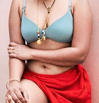 Soumyadeepak Fwb Cpl - एस्कॉर्ट in Hyderabad