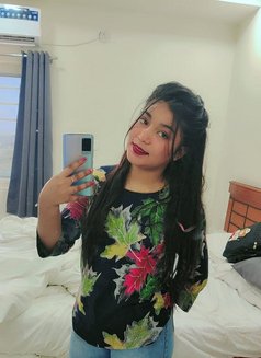 Neha - এস্কর্ট in Chennai Photo 2 of 2