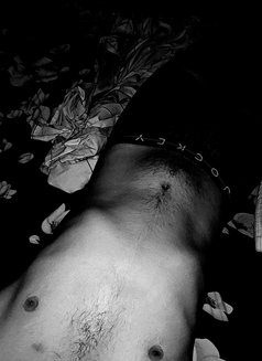 Yash - Male एस्कॉर्ट in New Delhi Photo 1 of 1