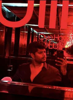 Ru Ru - Male escort in Mumbai Photo 3 of 7