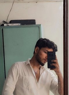 Talibkhanyusufzai - Male escort in Mumbai Photo 2 of 5