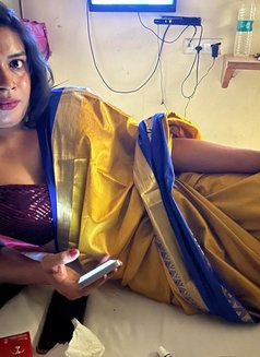 Diya Roy - Transsexual एस्कॉर्ट in Bangalore Photo 3 of 4