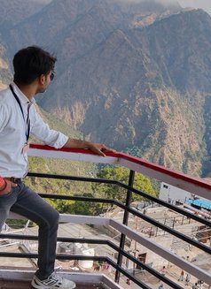 Aarav - Male எஸ்கார்ட் in New Delhi Photo 1 of 1