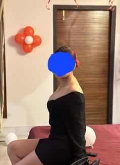 I am available cam session and real meet - escort in Bangalore Photo 1 of 4