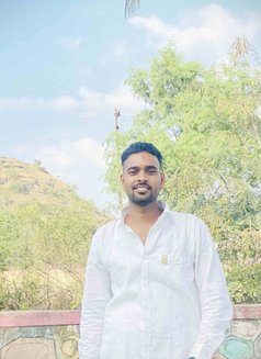 Ca Topper - Male वयस्क कलाकार in Pune Photo 2 of 2