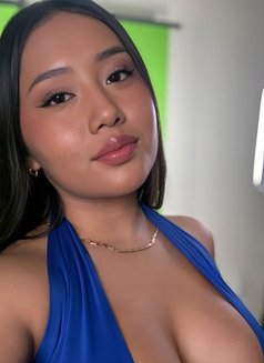 Sia Ella - এস্কর্ট in Chennai Photo 1 of 5