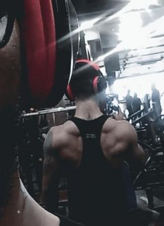 SM 9,3,3,0,5,4,6,2,0,7 - Male escort in Kolkata Photo 4 of 4