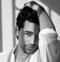 Pratham Singh - Male एस्कॉर्ट in Mumbai