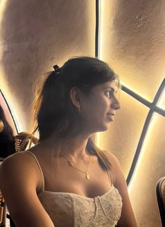 Dora - Transsexual escort in Bangalore Photo 5 of 8