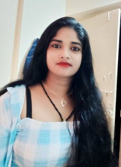 Minakshi - escort in Bangalore Photo 1 of 4