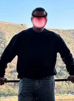 Cuddlingrichierich - Male এস্কর্ট in Pune Photo 1 of 3