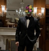 Cuddlingrichierich - Male এস্কর্ট in Pune