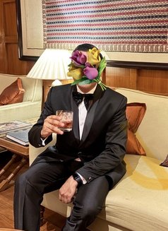 Cuddlingrichierich - Male এস্কর্ট in Pune Photo 3 of 3