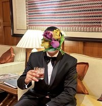 Cuddlingrichierich - Male এস্কর্ট in Pune