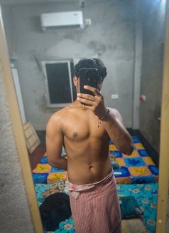 Rahul - Male escort in Kolkata Photo 2 of 4