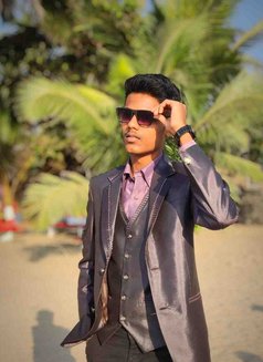 Shrutesh - Male এস্কর্ট in Mumbai Photo 1 of 3