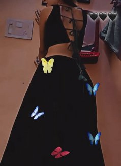 Cutegirl - escort in New Delhi Photo 1 of 9