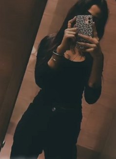 Cutegirl - escort in New Delhi Photo 3 of 9