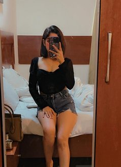 Alisha Gill - এস্কর্ট in Chennai Photo 1 of 1