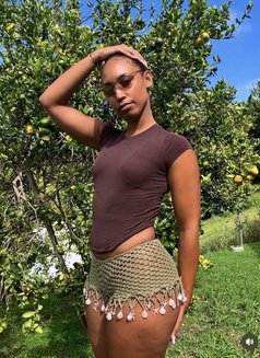 Jess Deluxe - সঙ্গী in New Delhi Photo 2 of 4