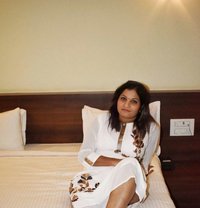 Ap Laali - वयस्क कलाकार in Bangalore