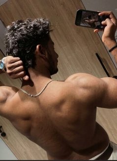 Binodkannadiga - Male escort in Bangalore Photo 1 of 2