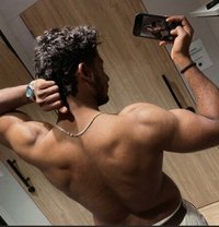 Binodkannadiga - Male ఎస్కార్ట్ in Bangalore