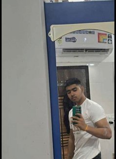 Aman - Male escort in New Delhi Photo 2 of 3