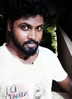 White - Male एस्कॉर्ट in Bangalore Photo 2 of 3