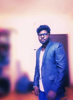 White - Male एस्कॉर्ट in Bangalore Photo 3 of 3