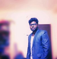 White - Male एस्कॉर्ट in Bangalore