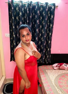 Khushi - Transsexual escort in Bangalore Photo 2 of 4